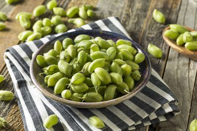 Fresh Garbanzo Beans (Popta/Green Chana)